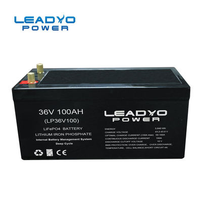 IP66防水再充電可能なリチウム イオンBluetoothの海洋電池36V 100Ah LiFePO4深い周期電池